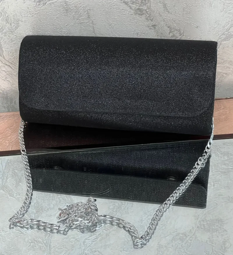 Bolso tipo Clutch negro